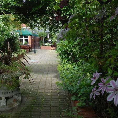 Golden Pheasant Country Hotel Llangollen Exterior foto